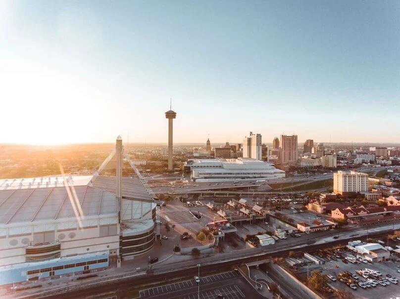 picture of downtown San Antonio